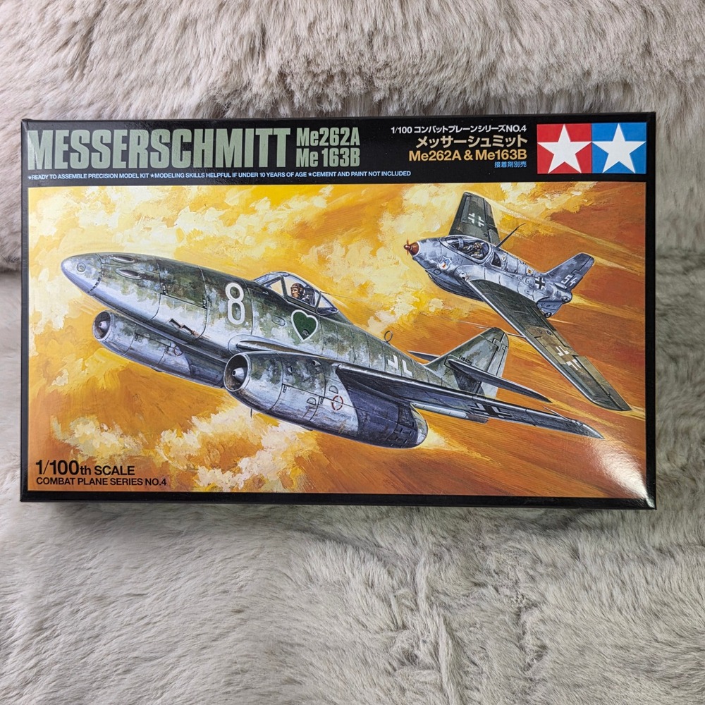 Tamiya 61604 Me262A & Me163B 1/100 Combat Plane Model Kit
